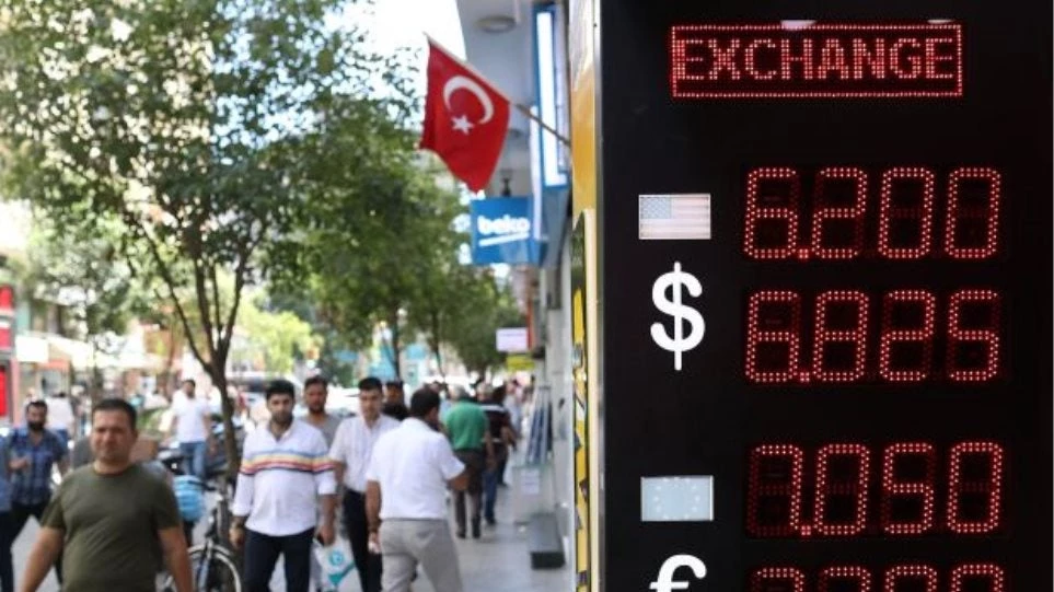 Τραμπ και Ερντογάν «ανεβοκατεβάζουν» την ισοτιμία λίρας-δολαρίου